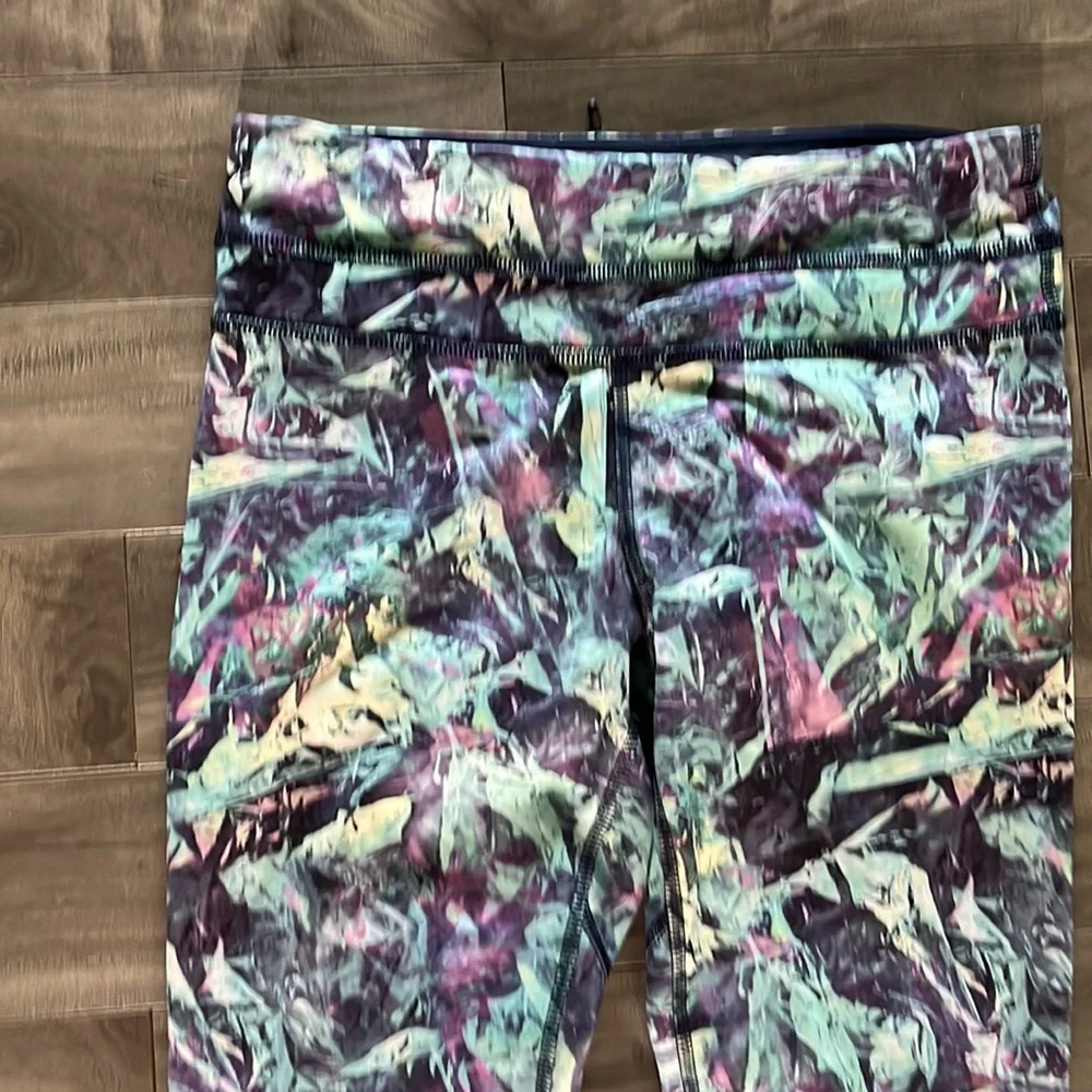 Lululemon Run Inspire Crop - Picture 6 of 8